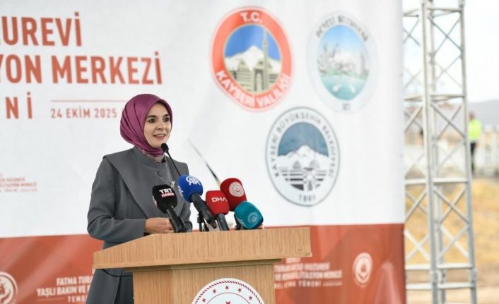 Bakan Göktaş: "Toplumun kökleri, büyüklerine gösterdiği hürmetle güçlenir"