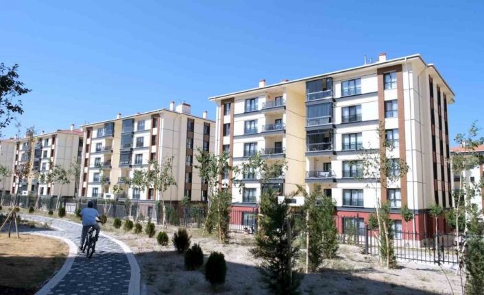 Bakan Kurum: "500 bin konutu daha milletimizle buluşturacağız"