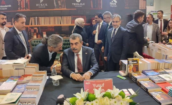 Bakan Tekin: "Çocuklarımız dünyanın diğer ülkelerinde olduğu gibi daha erken yaşlarda eğitim öğretim süreçlerini tamamlasınlar ve normal hayatın içerisinde toplumsal hayata dahil olsunlar"