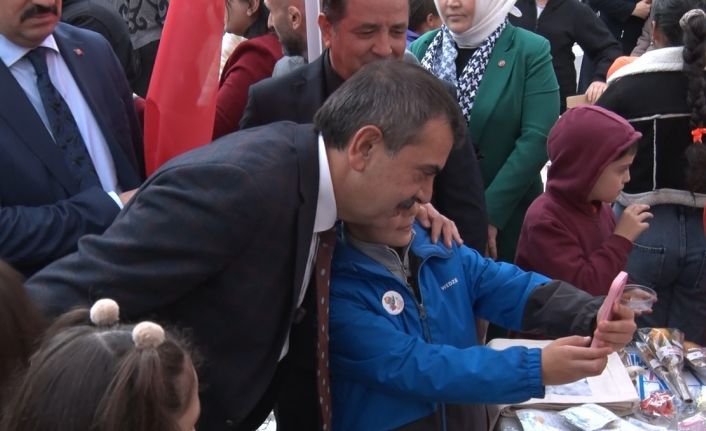 Bakan Tekin: "Gazze’nin yeniden inşası için üzerimize düşeni yapalım dedik"