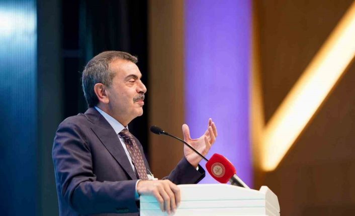 Bakan Tekin: "İmam hatip okullarında kaliteyi artırmaya yönelik çalışmalar yürütüyoruz"