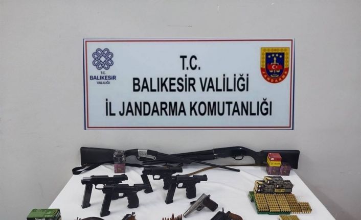 Balıkesir’de kaçakçılık operasyonu: 18 şüpheli yakalandı