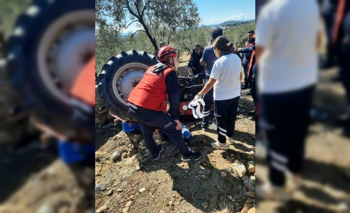 Balıkesir’de traktör devrildi, sürücü yaralandı