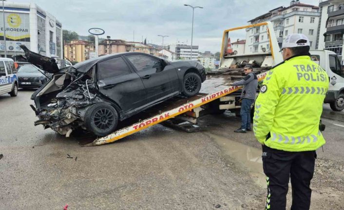 Bartın’da feci kaza: 1 ölü, 2 yaralı