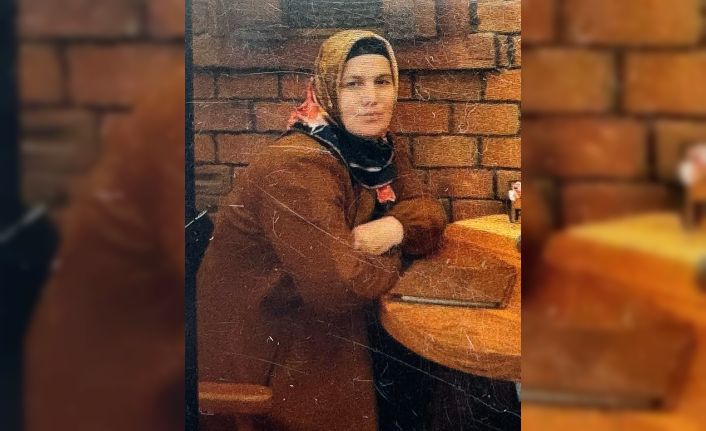 Bartın’da feci kazada ölen kadın son yolculuğuna uğurlandı