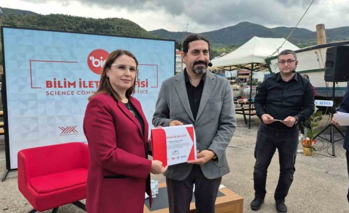 BARÜ’nün bilim kafe etkinliğinde ahşap gemiciliğin tarihçesi anlatıldı