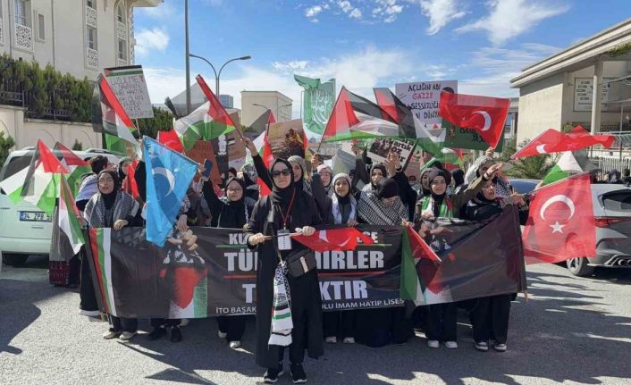 Başakşehir’de "Büyük Aksa Tufanı Gençlik Yürüyüşü" düzenlendi