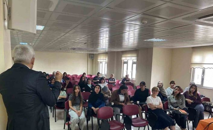 Başhekim Opr. Dr. Mehmet Deniz’den "Kadın Sağlığı ve Hijyen" semineri