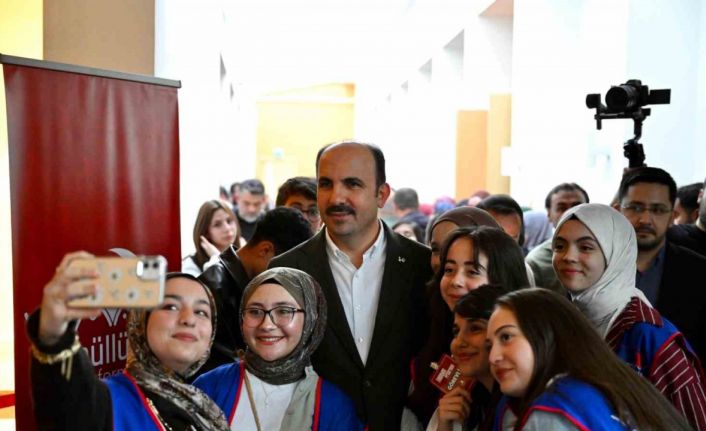 Başkan Altay, LİMAN Gönüllüleri Platformu üyesi gençlerle buluştu: