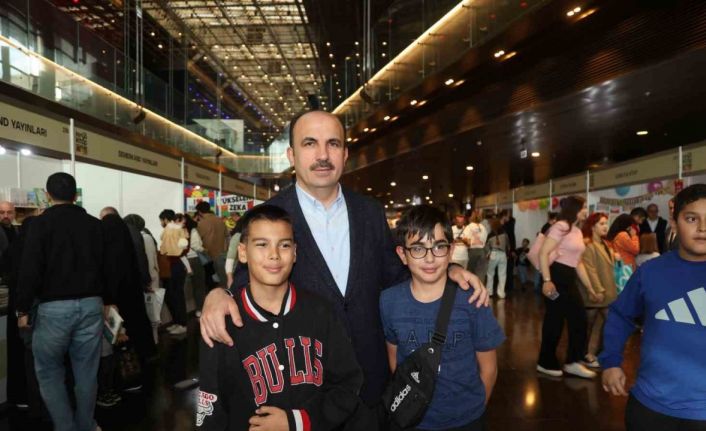 Başkan Altay tüm kitapseverleri 12. Konya Kitap Günleri’ne davet etti