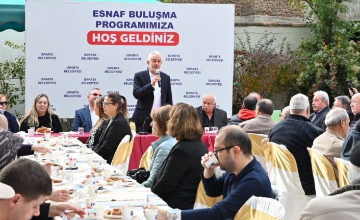 Başkan Başdeğirmen: "Göreve geldiğimizden beri hem tamircilik hem temizlikçilik yapıyoruz"