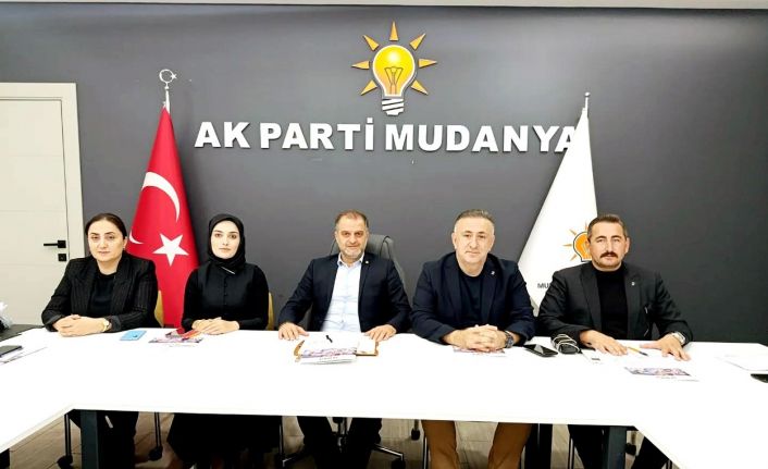 Başkan Bayrak: "Zabıtanın baskısı esnafı usandırdı"