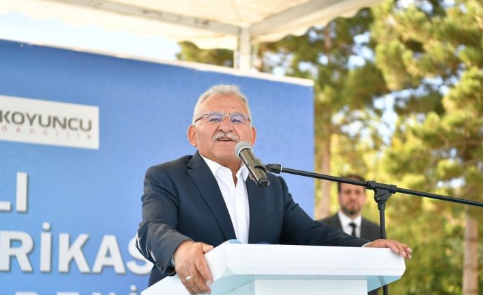 Başkan Büyükkılıç, Türkiye’nin en çok konuşulan 10 siyasetçisinden biri oldu