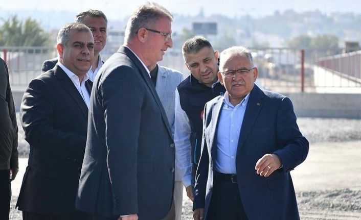 Başkan Büyükkılıç’tan 29 Ekim’de açılması planlanan kavşağa yakın takip