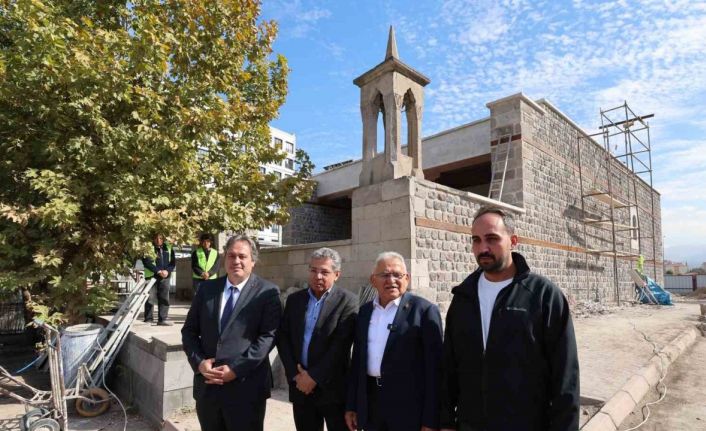 Başkan Büyükkılıç’tan restore edilen tarihi camide inceleme