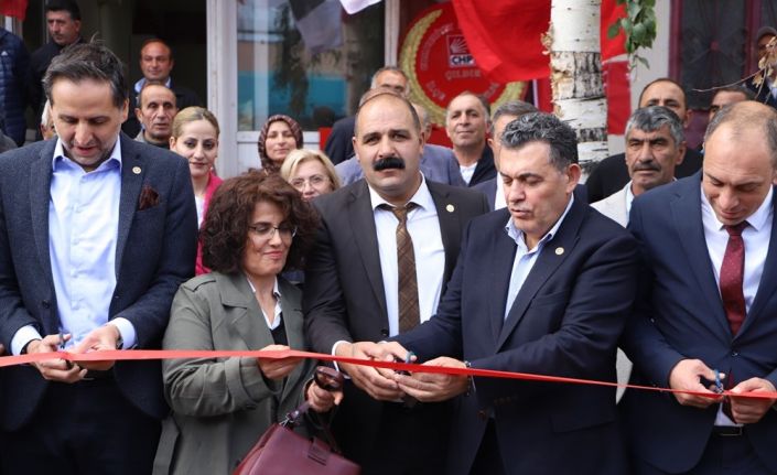 Başkan Demir, CHP Çıldır ilçe binasının açılışını yaptı
