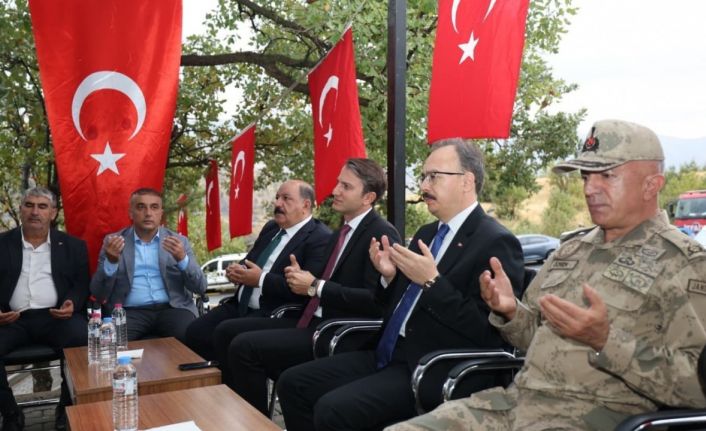 Baykan’da derince köyü şehitleri dualarla anıldı