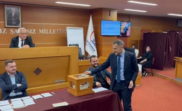 Bayrampaşa Belediye Meclisi’nde belediye başkan vekili seçimi başladı