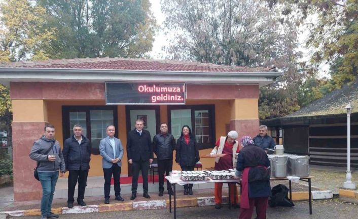’Ben Her Yerde Varım Projesi’ kapsamında sıcak çorba ikramı
