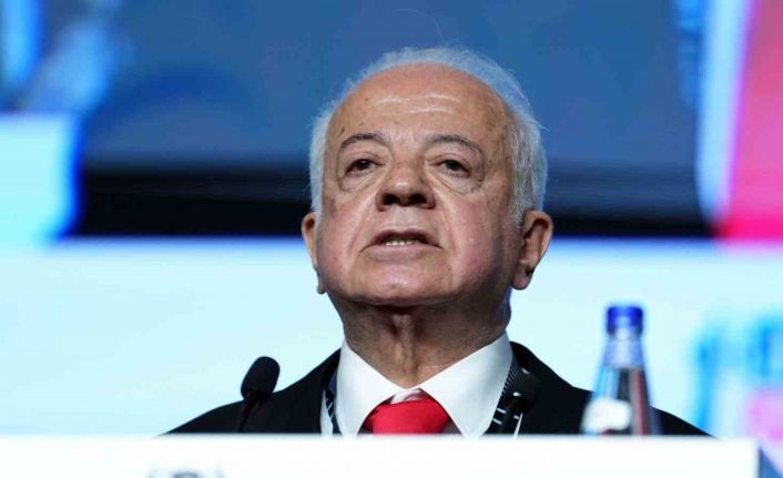 Beşiktaş’ta divan başkanı adaylar konuşmalarını gerçekleştirdi