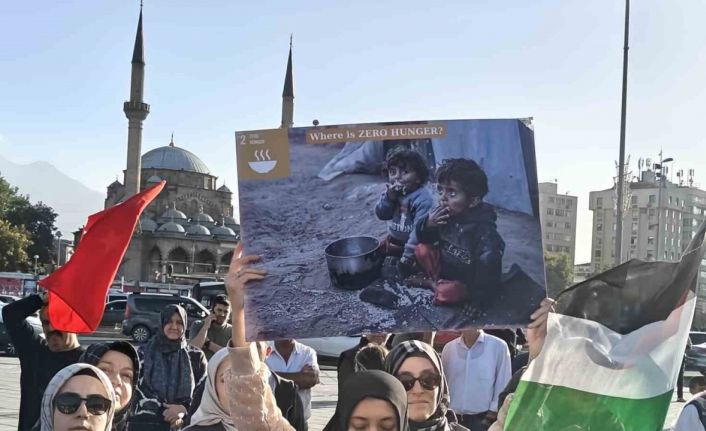 Beyaz önlüklüler Gazze için yürüdü