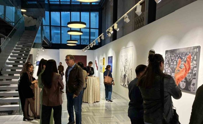 Beyoğlu Belediyesi’nde "Beyhude Bir Tutku" sergisi