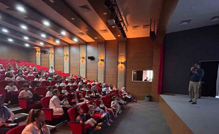 Beypazarı’nda ilköğretim öğrencilerine yönelik ağız ve diş sağlığı farkındalık eğitimi