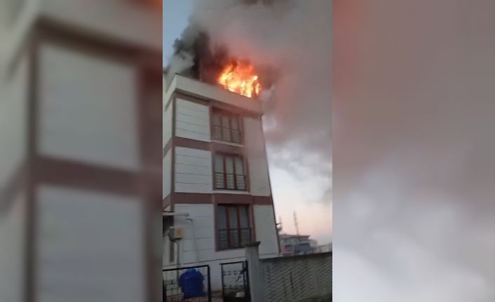 Biga’da ev yangını