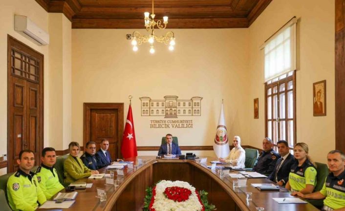 Bilecik Valisi Sözer, ‘Karayolu trafik güvenliği’ toplantısına katıldı