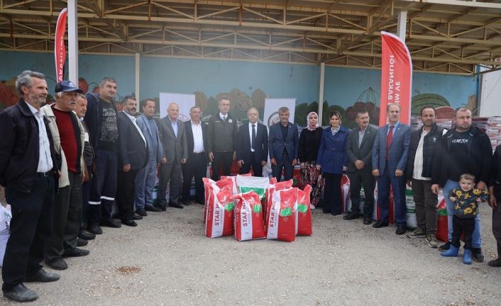 Bilecik’te çiftçilere 64 ton yem bitkisi tohumu dağıtıldı