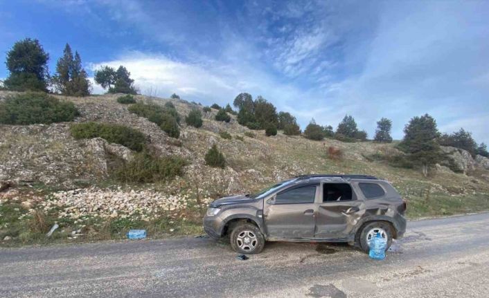 Bilecik’te takla atan araçta 2 kişi yaralandı