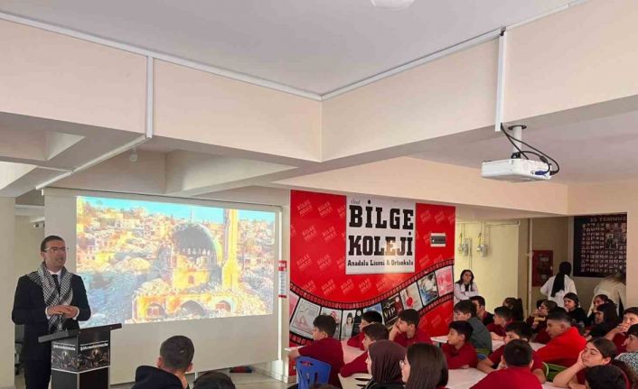 Bilge koleji öğrencilerinden Filistin’e destek: ‘mavi kurdele’ etkinliği