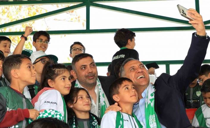 Bingöl’de 750 öğrenciye forma desteği