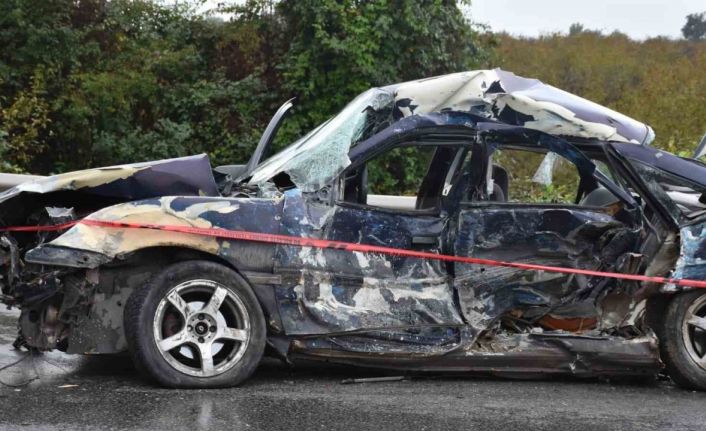 Bir kişinin öldüğü kazaya karışan otobüs sürücüsü gözaltına alındı