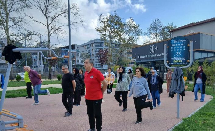 Bir yandan öğrenirken, diğer yandan da tecrübeleriyle öğretiyorlar