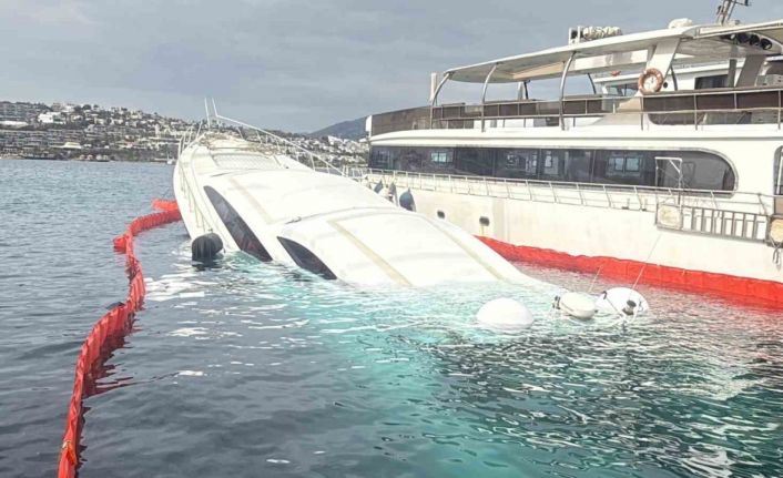 Bodrum’da 40 milyon TL’lik yat sulara gömüldü