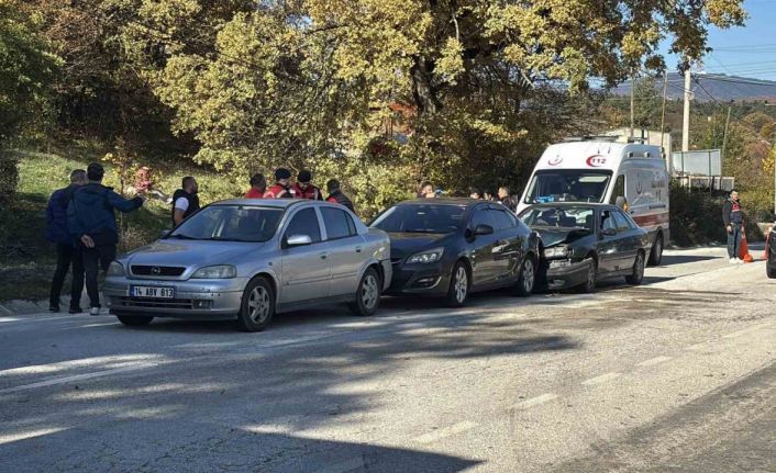 Bolu-Abant yolunda zincirleme kaza: 3 yaralı
