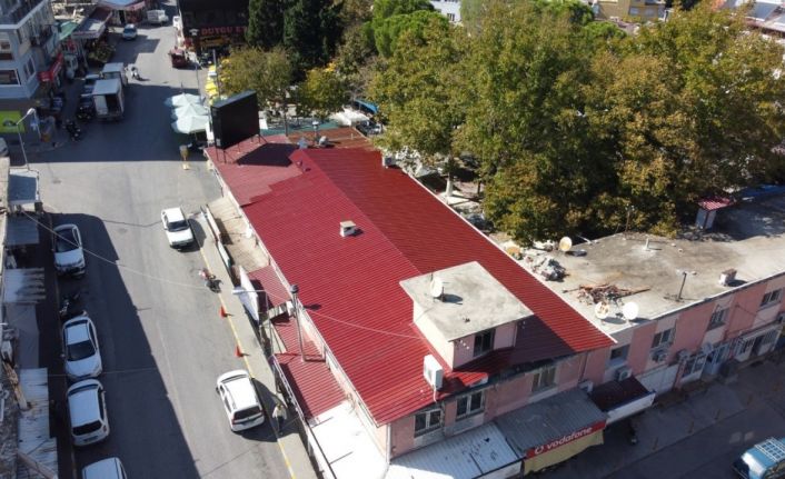 Bozdoğan Belediyesi’nden kütüphane çatısına düzenleme