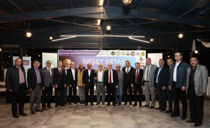 "Bozkırın Tezenesi" ölümün 13. yılında türkülerle anıldı