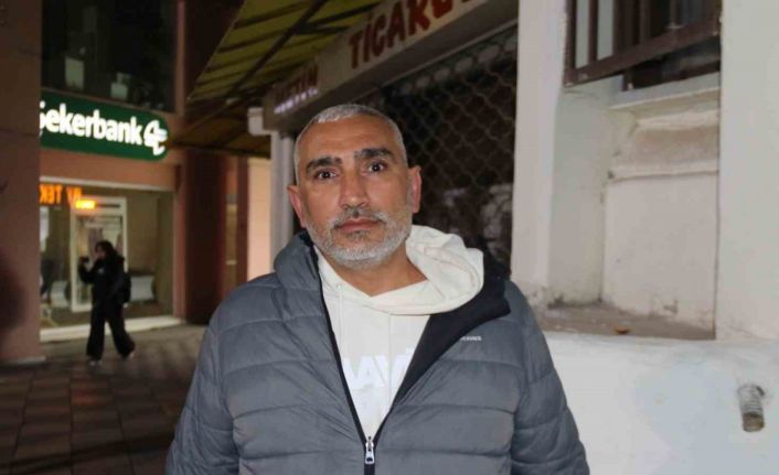 Bozuk çıkan ve iade etmek istediği balıklarla darp edilen adam parmağından oldu