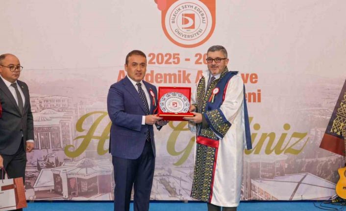BŞEÜ’de Akademik Yıl Açılışı ve Cübbe Giyme Töreni düzenlendi