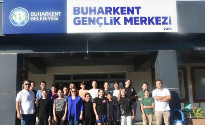 Buharkent’in enerjisi Gençlik Merkezi’nde yükseliyor
