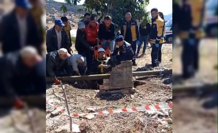 Burdur’da kuyuya düşen vatandaş ekipler tarafından kurtarıldı