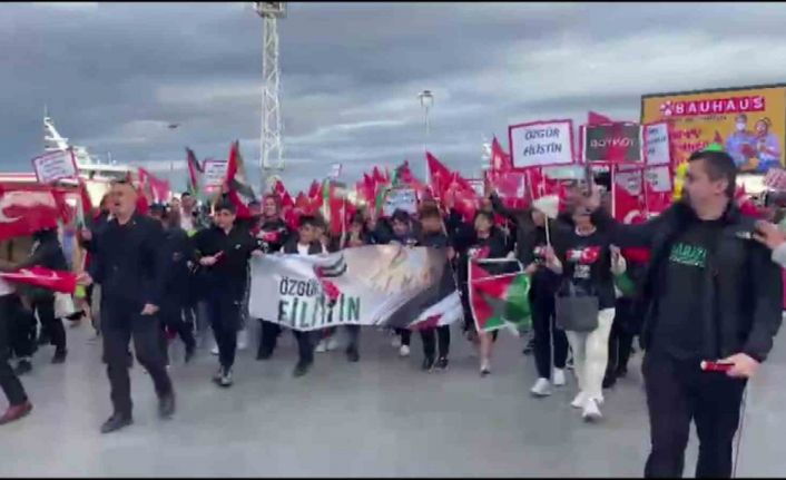 Burgaz Gençlik Derneği’nden Filistin’e destek yürüyüşü