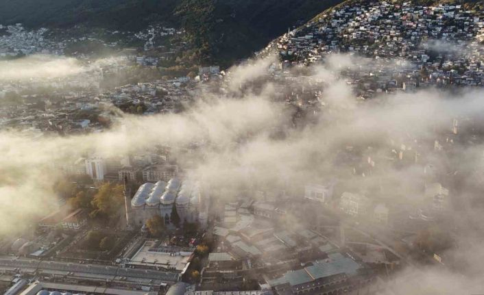 Bursa güne sisle uyandı