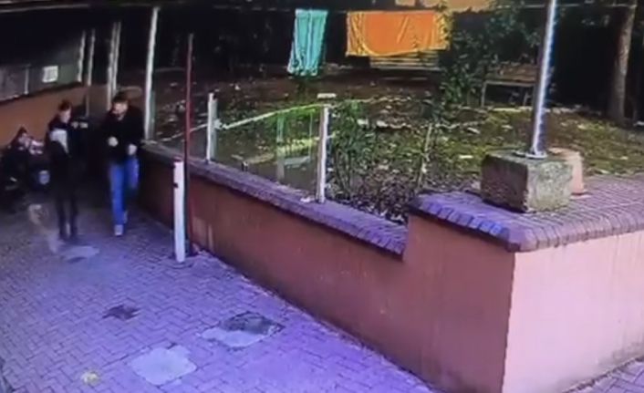 Bursa’da itfaiye personeli ölümden döndü: Balkondan atılan kola şişesi patladı