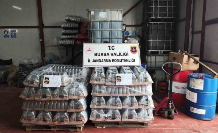 Bursa’da kaçak motor yağı üretimi