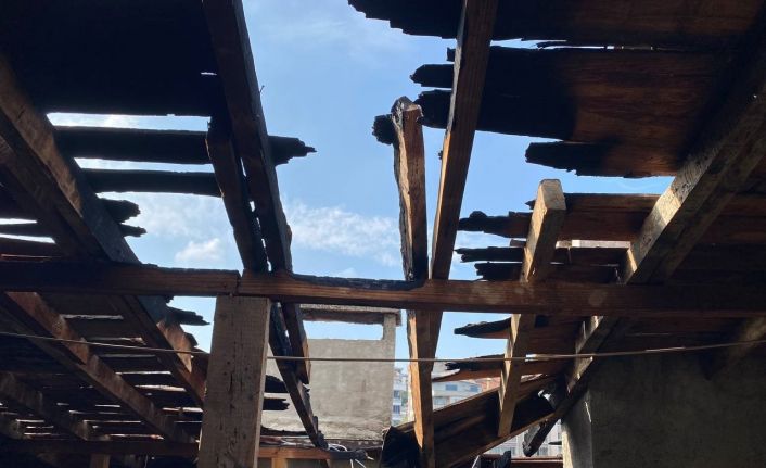 Bursa’nın "Neronu" bu kez tutuklandı, 4. yangında çatı kül oldu