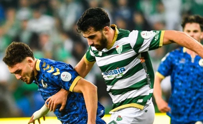 Bursaspor Tahsin Tam yönetiminde Menemen FK’yı 3-0 mağlup etti