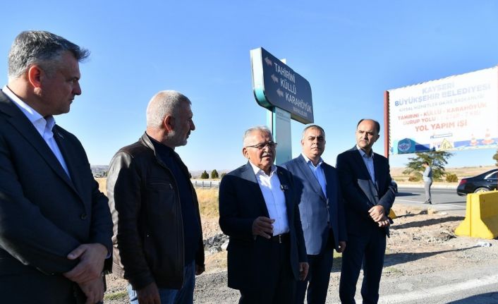 Büyükşehir, kırsalda 3 mahalleyi ilgilendiren 7 kilometrelik grup yolunun ilk etabına başladı